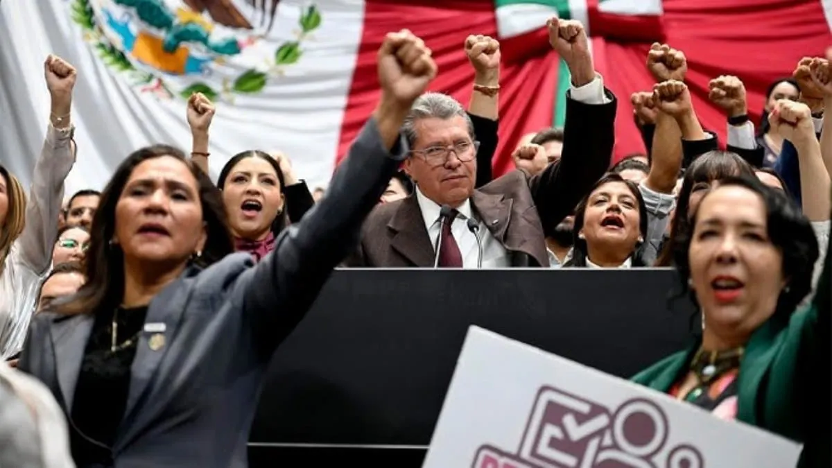 Monreal activa una ofensiva para adelantar la revocación de mandato.