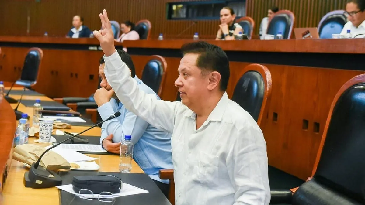 Morena definirá su propia encuesta interna: Amílcar Sandoval sobre sondeo de la UAGro