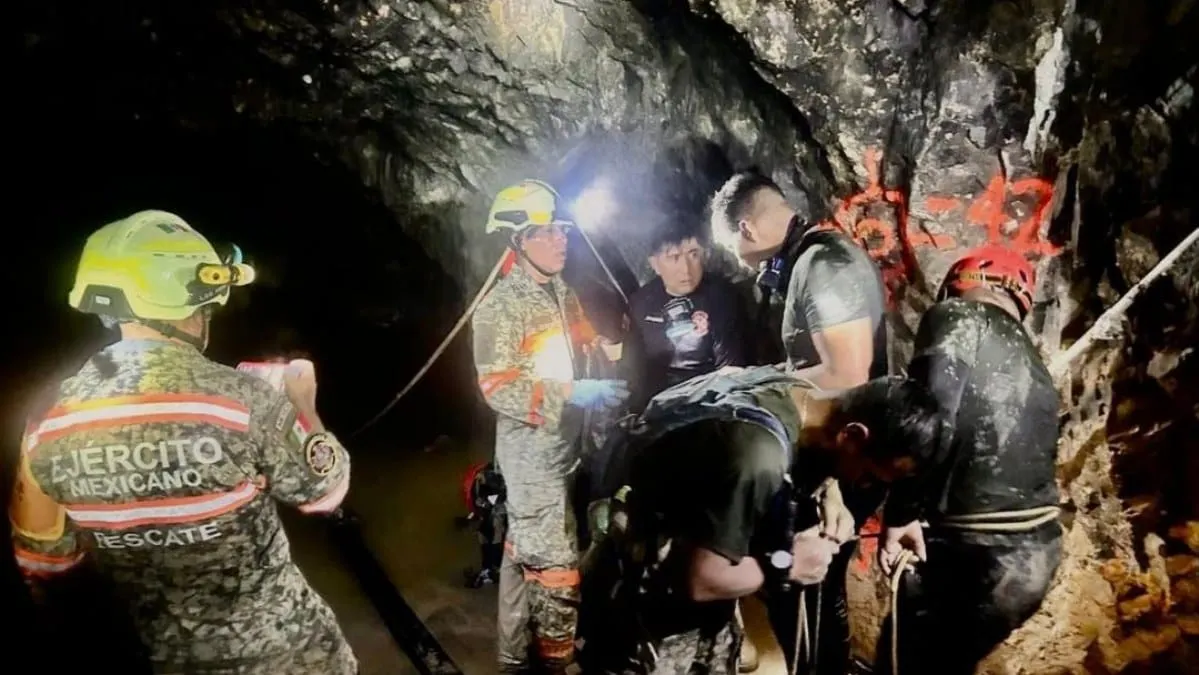 Rescatan a minero tras 13 días atrapado en mina Santa Fe, Sinaloa