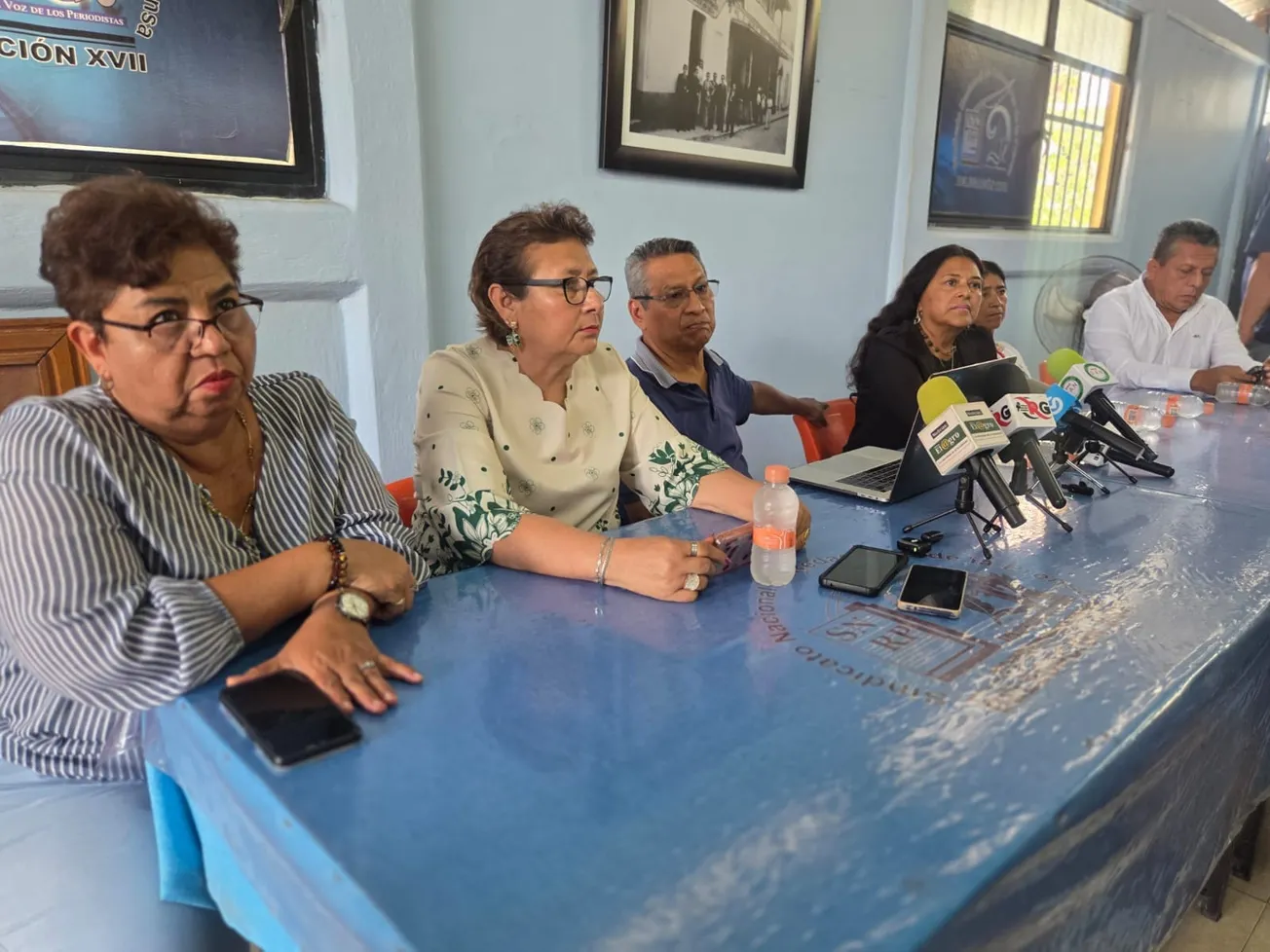 Exigen renuncia de Saldaña y que la FGR atraiga investigación por ataque a universitarios en Acapulco