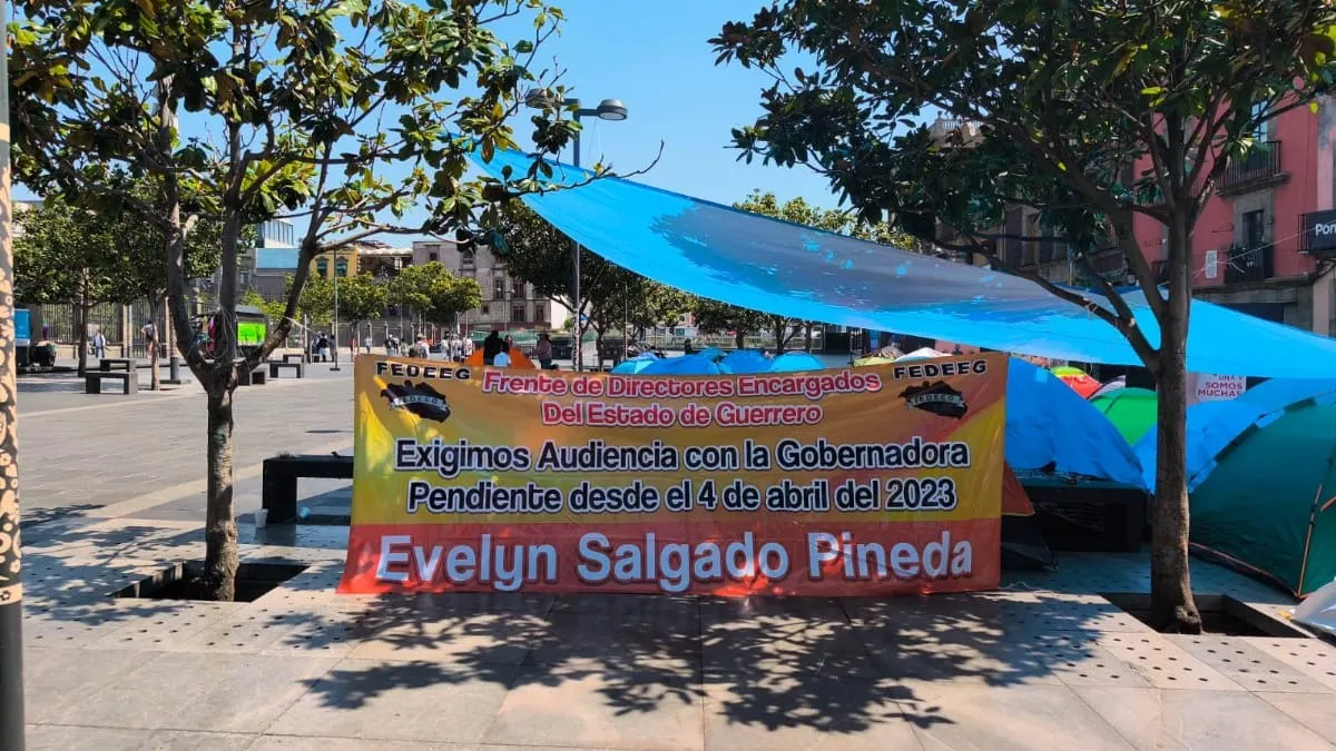 Docentes de Guerrero protestan en CDMX: exigen claves directivas tras 15 años sin reconocimiento