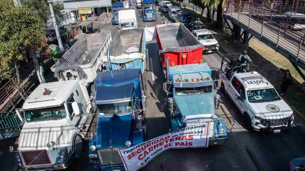 Transportistas y agricultores anuncian bloqueos en 20 estados este lunes