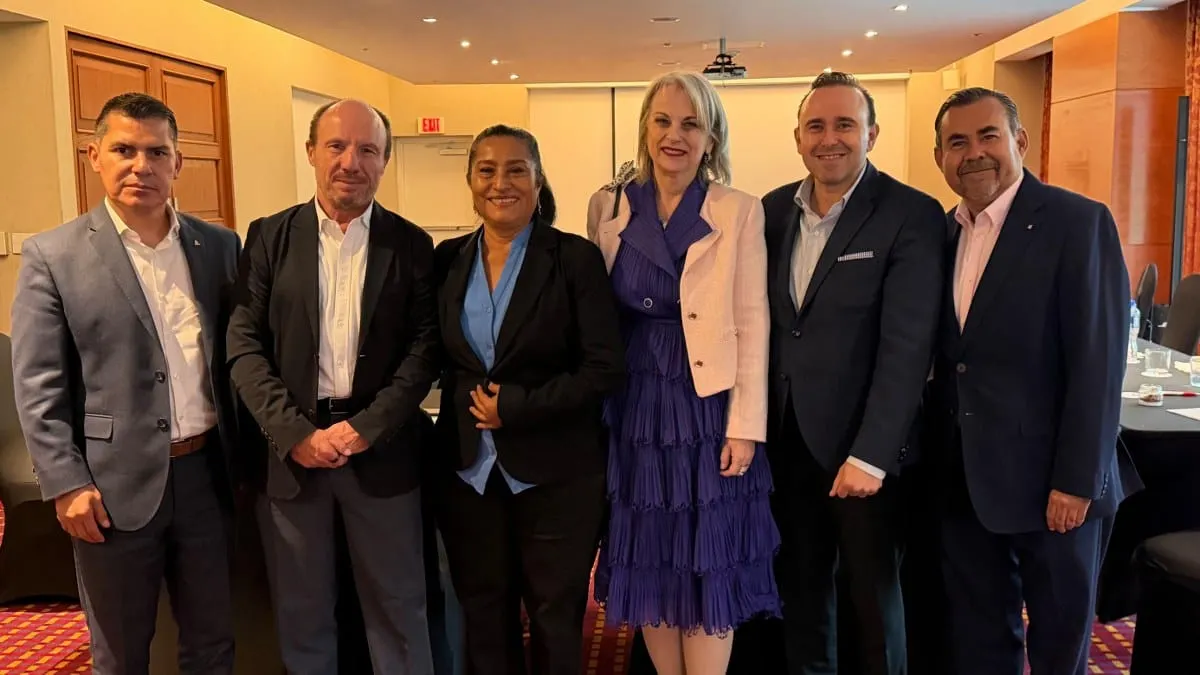 Abelina López presenta plan para Caleta para reposicionar Acapulco ante hoteleros