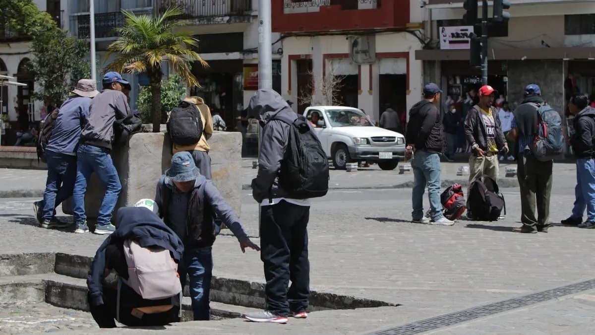 El desplome de 1.1 millones de empleo menos, según cifras del IMSS.