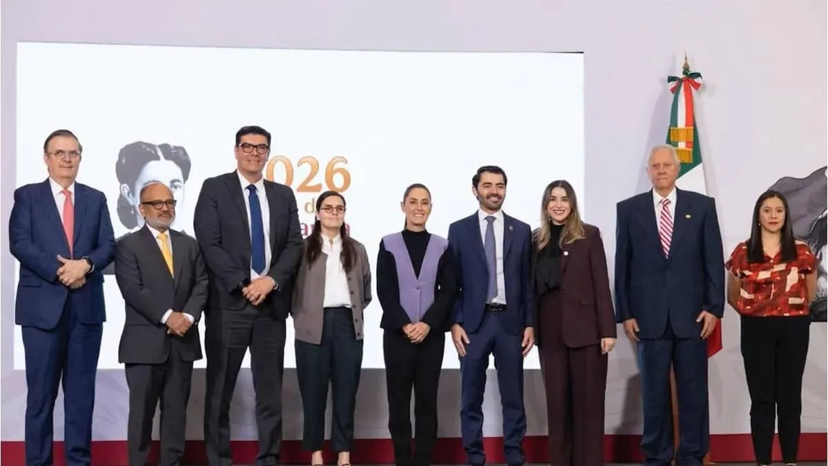 Elías Dip Ramé, presidente nacional de CONATRAM, en la conferencia de Sheinbaum.