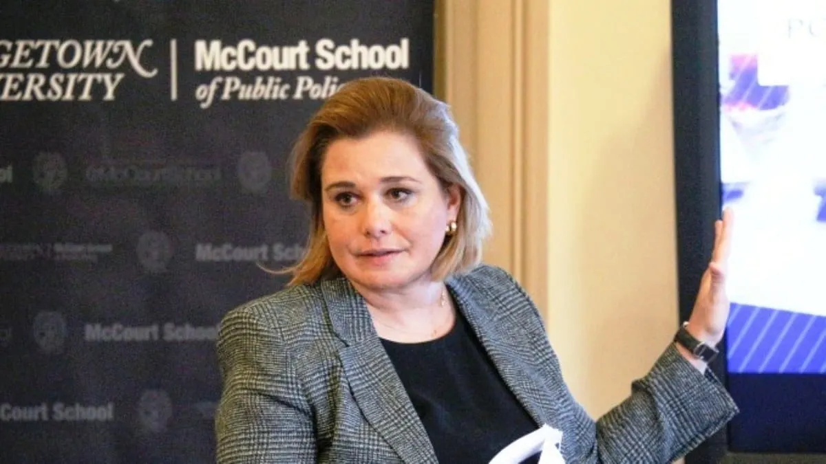 Ariadna Montiel, presidenta de Morena, lanzó una ofensiva frontal contra la gobernadora panista.