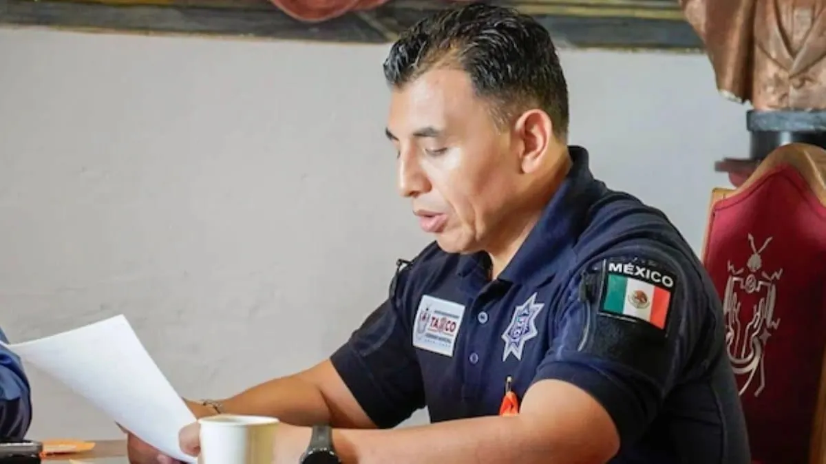 Ofelio Romualdo Aguilar Carmona, destituido por el alcalde de Taxco.