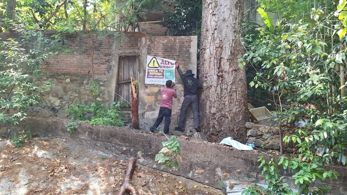 Detectan 141 casas en riesgo en la zona poniente de Acapulco