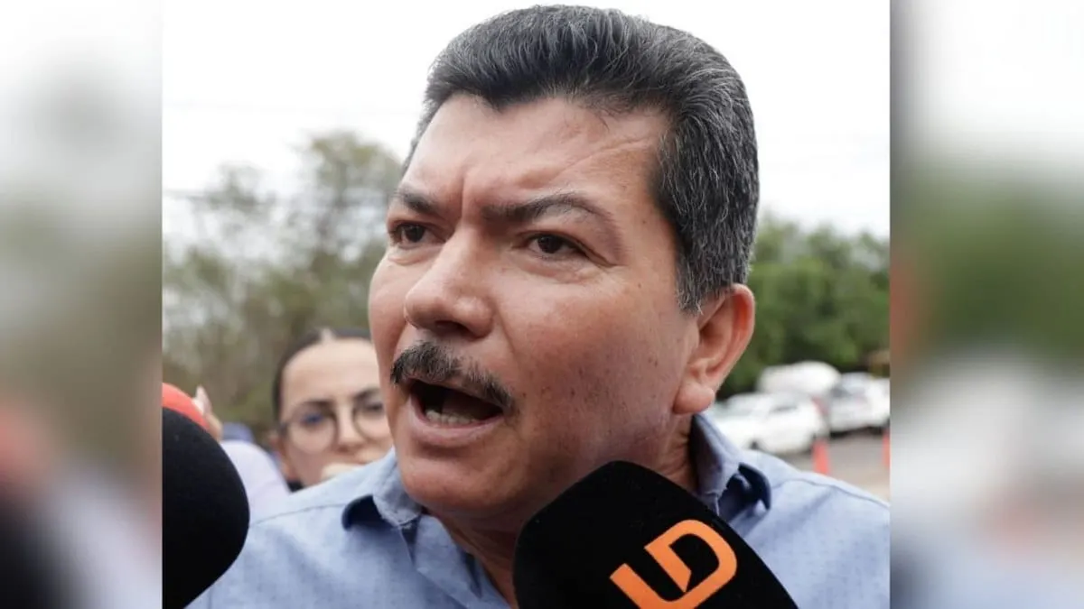 Tercer exfuncionario de Sinaloa se entrega a EU; era jefe de la Policía de Investigación