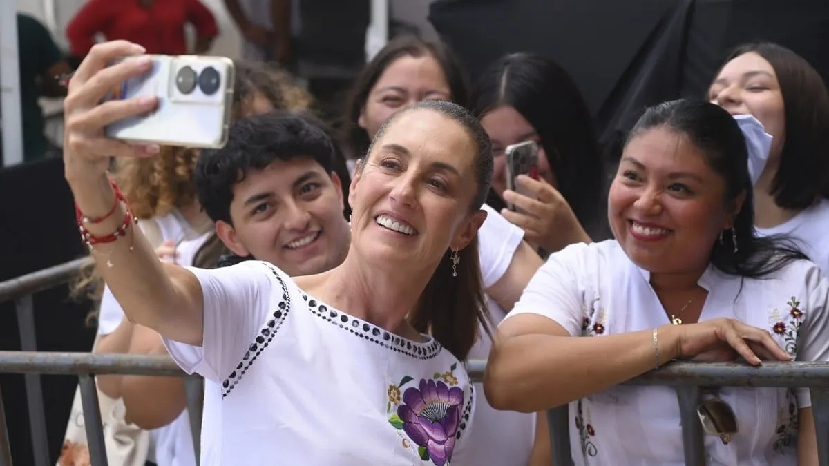 Sheinbaum lanza mensaje contra “corruptos” y gobiernos extranjeros en Yucatán