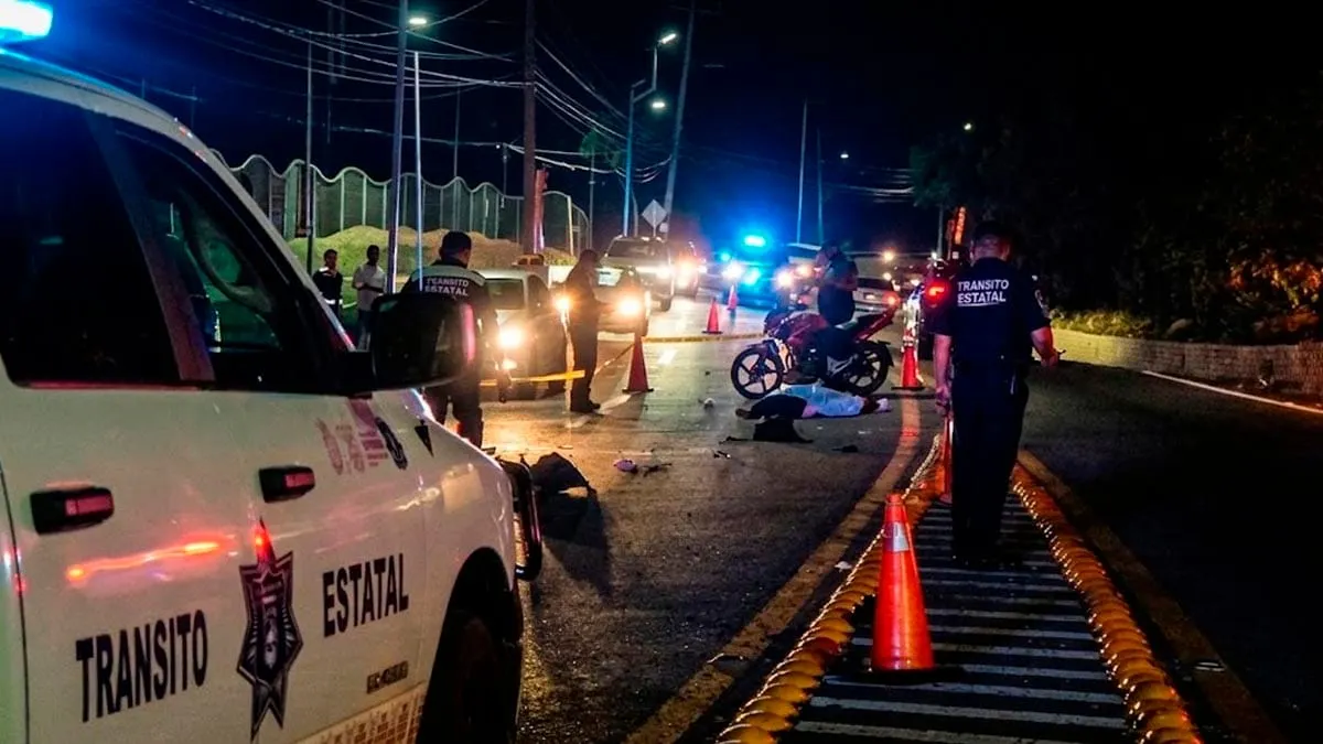 Mueren dos estudiantes del Tecnológico de Acapulco tras choque en la avenida Escénica
