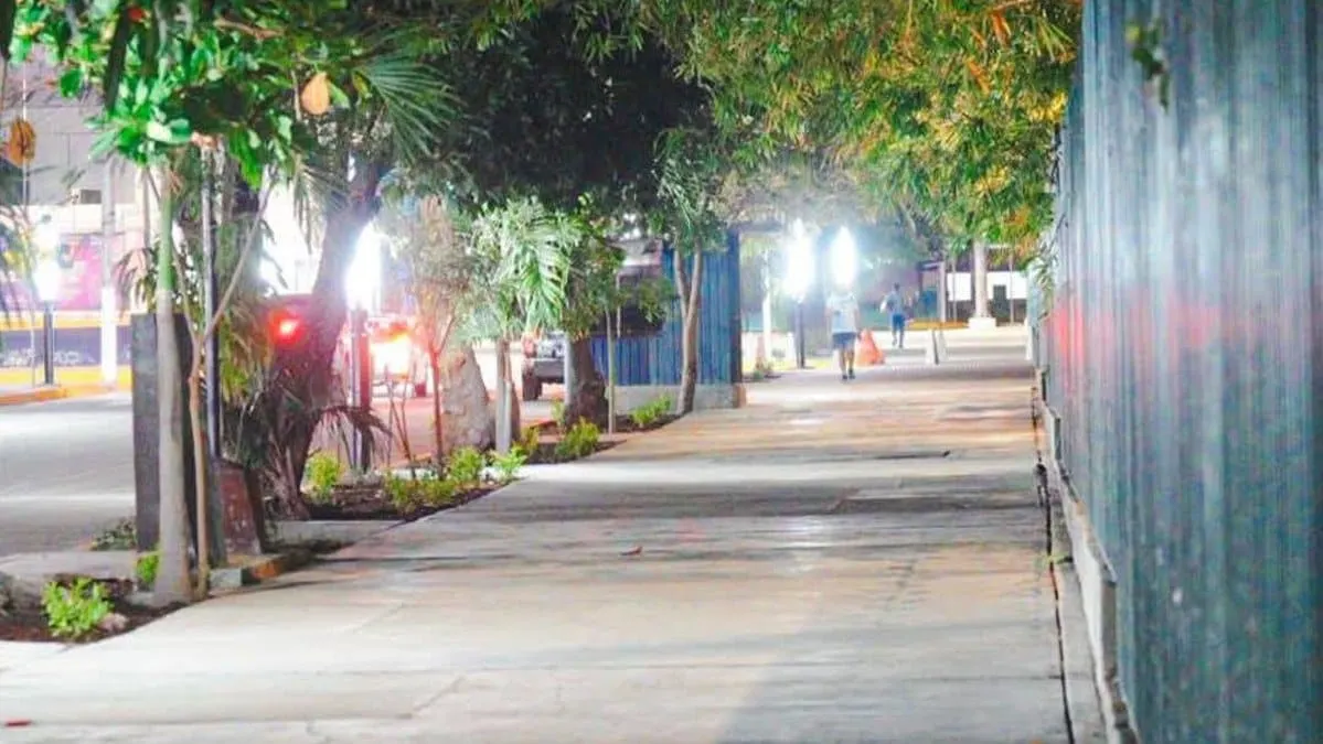 Tras críticas, Fonatur aclara que luminarias en Acapulco operan de forma provisional