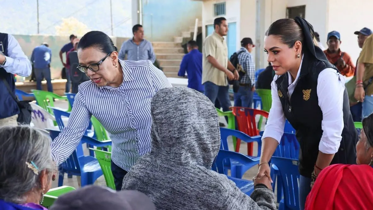 Rosa Icela llega a Chilapa y promete corredor seguro y apoyo a desplazados