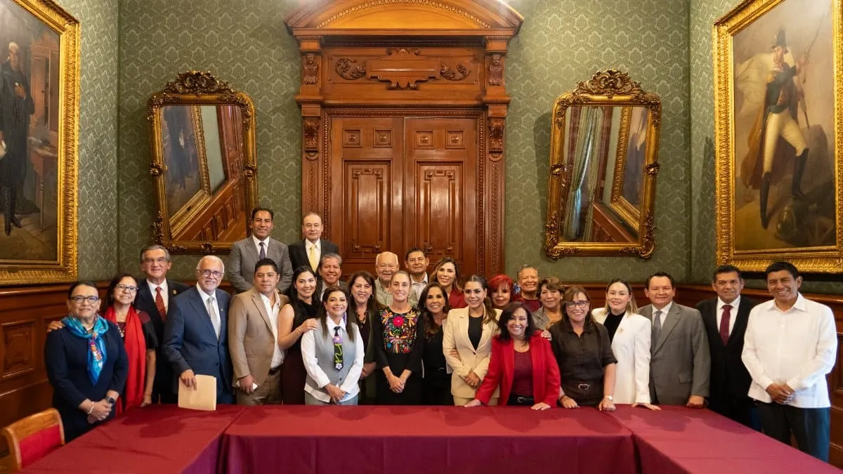 Claudia Sheinbaum revisa con gobernadores avances del IMSS-Bienestar en 23 estados