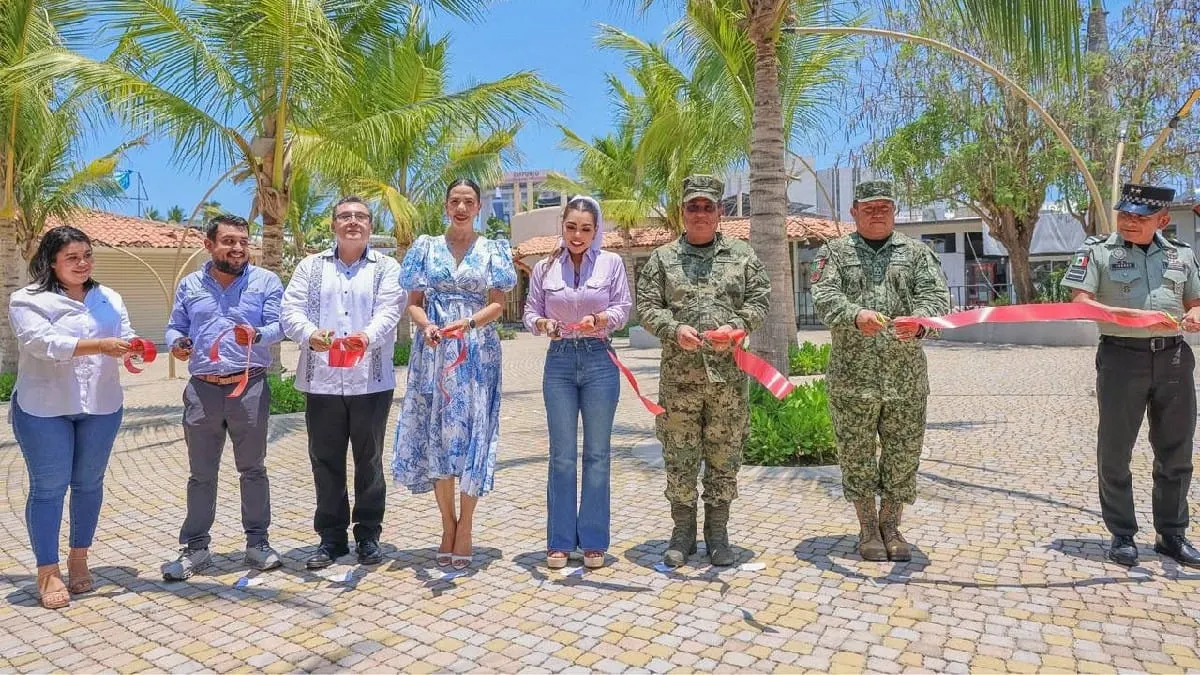Evelyn Salgado inaugura remodelación de 23 millones en la zona comercial de Ixtapa
