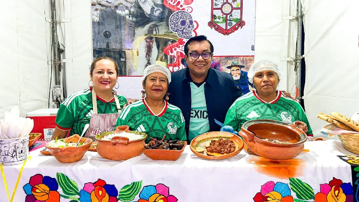 Pozole, mole y chile guacho: Guerrero lleva su cocina al Mundial en Campo Marte
