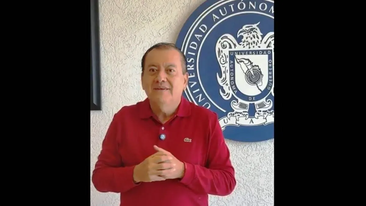 El rector de la UAGro confirmó que analiza competir en el proceso interno de Morena.
