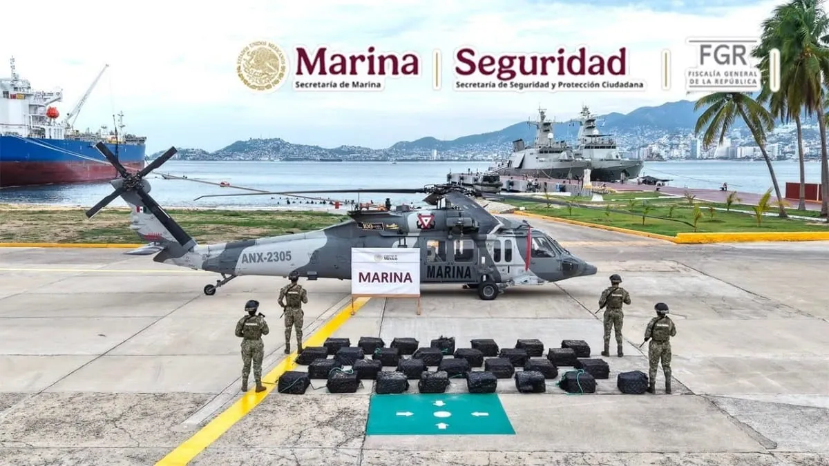 Asegura la Marina cargamento de presunta cocaína valuado en 283 millones de pesos en costas de Guerrero