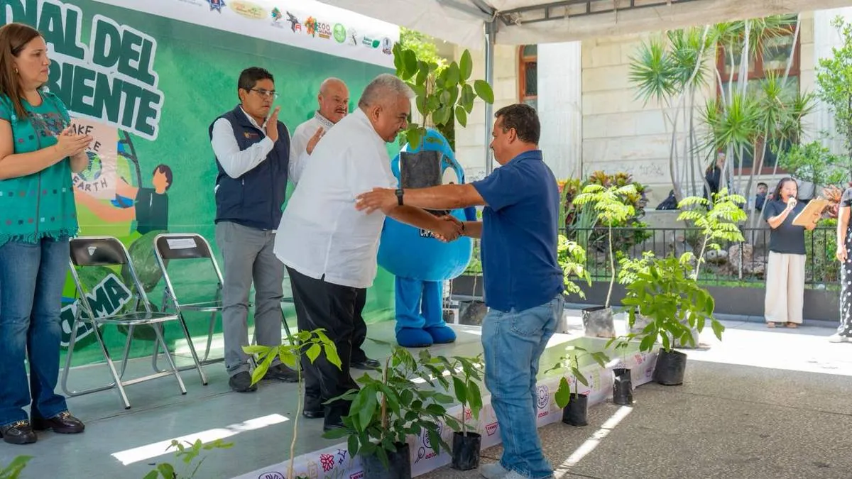 Gustavo Alarcón encabeza Feria Ambiental 2026 y llama a cuidar agua y áreas verdes