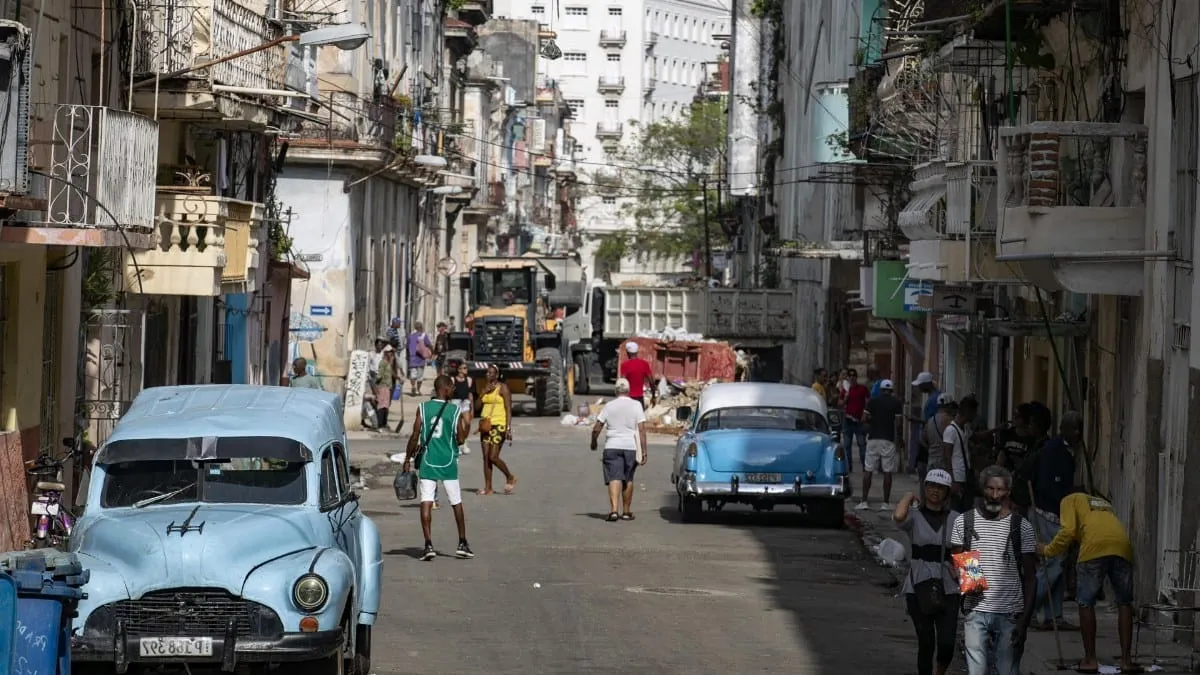 La Habana busca frenar la peor crisis humanitaria y social en décadas y rebajar la presión de Estados Unidos.