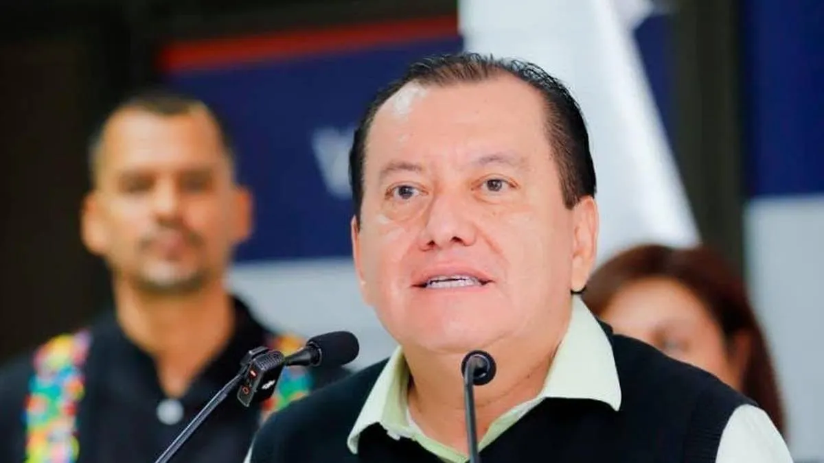 Javier Saldaña valora entrar a la contienda de Morena por Guerrero; pide frenar promoción