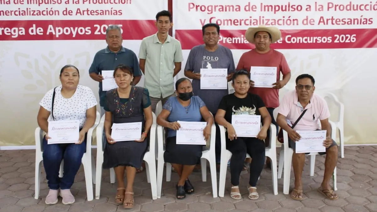 Gobierno de Guerrero reconoce a los mejores pintores nahuas del Alto Balsas; entregan premios y apoyos