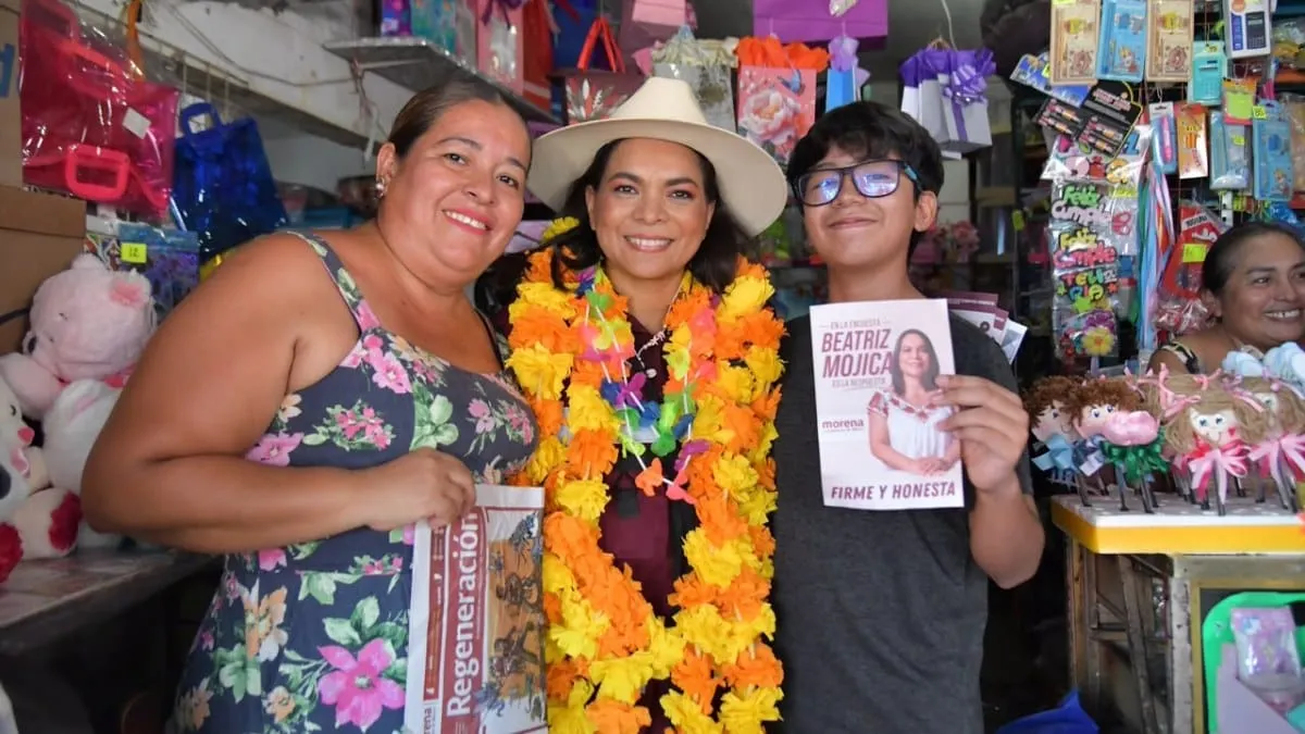 Beatriz Mojica acerca la 4T a Las Crucitas con recorrido vecinal en Acapulco