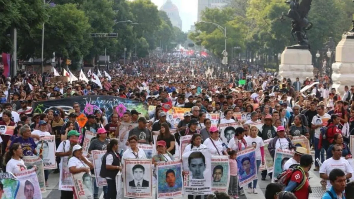 Caso Ayotzinapa sigue bajo análisis; Sheinbaum espera informe de Segob y FGR para revelar avances