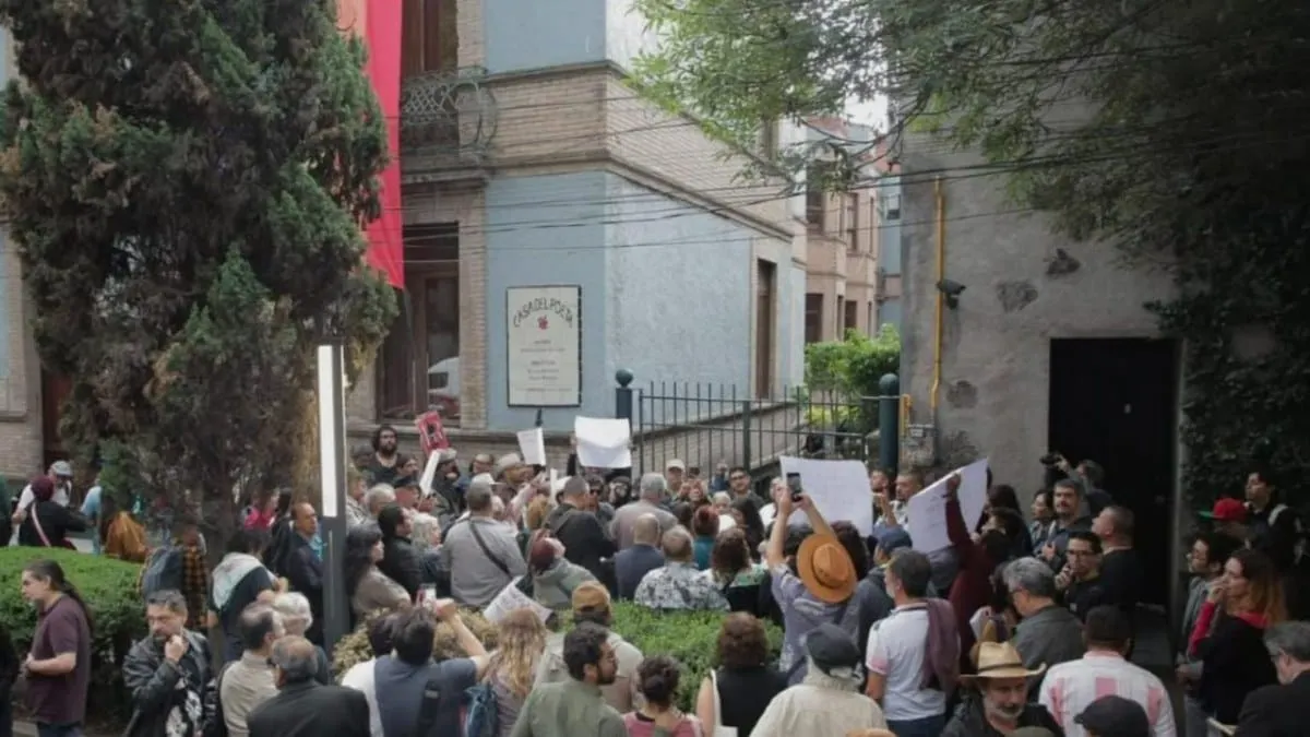Escritores piden frenar cambios en la Casa del Poeta y exigen proteger su vocación cultural