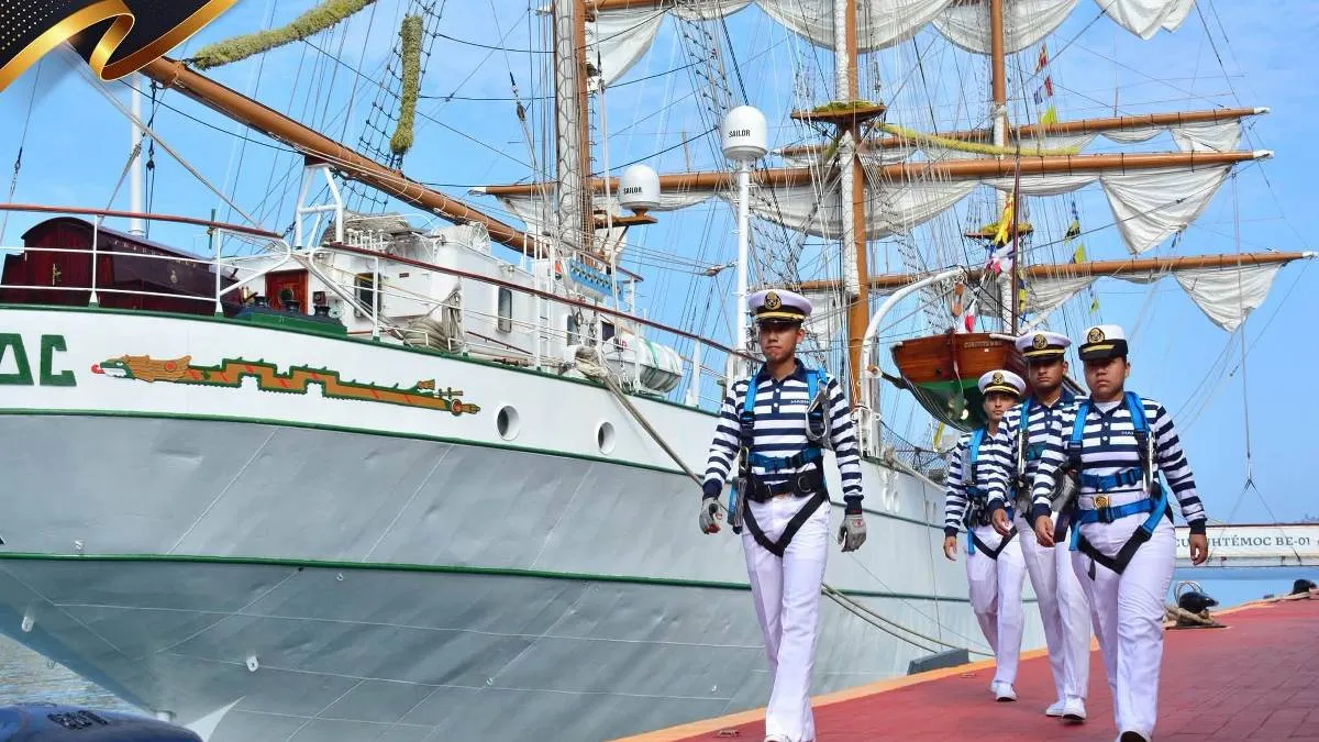 El Cuauhtémoc vuelve al mar: zarpa de Acapulco tras el accidente en Nueva York