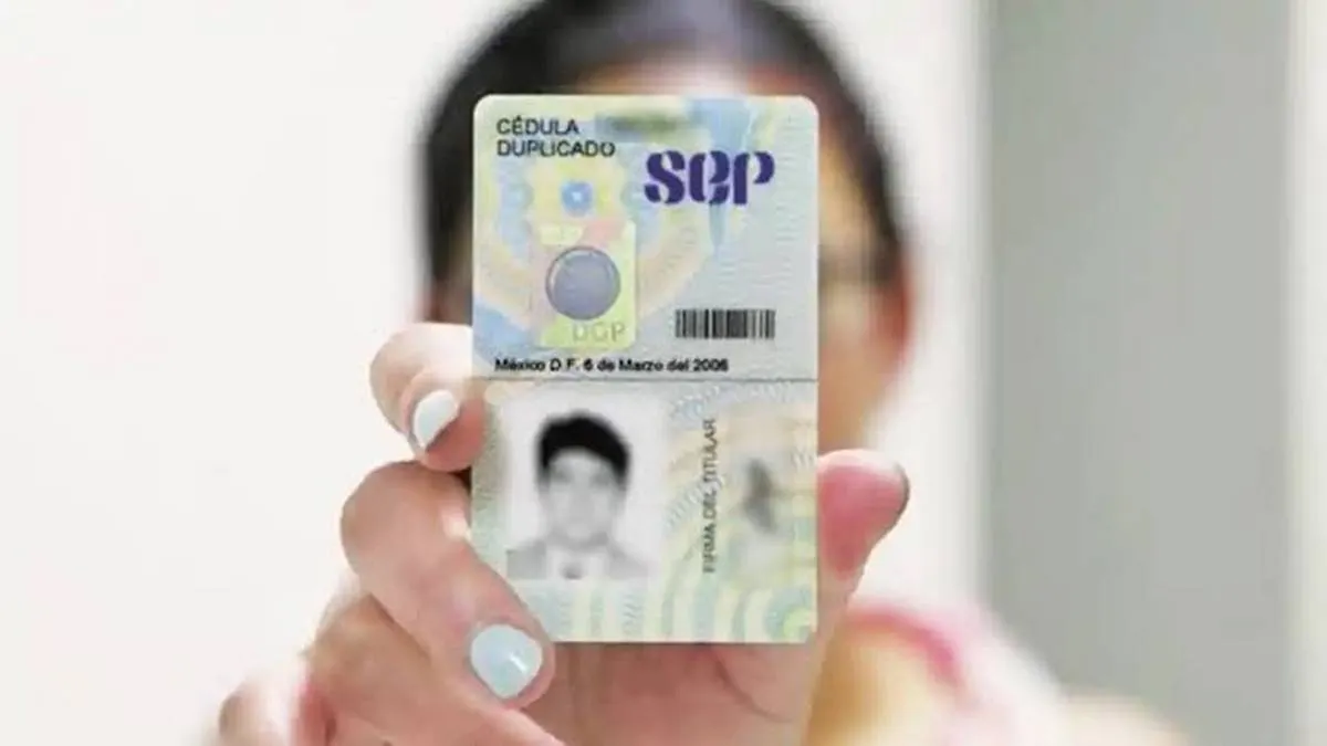 Sacar la cédula profesional ya es más rápido: Guerrero duplica los documentos entregados
