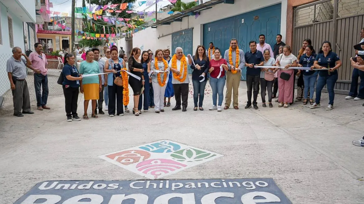 Gustavo Alarcón entrega obra en la barranca Pezuapa de Chilpancingo