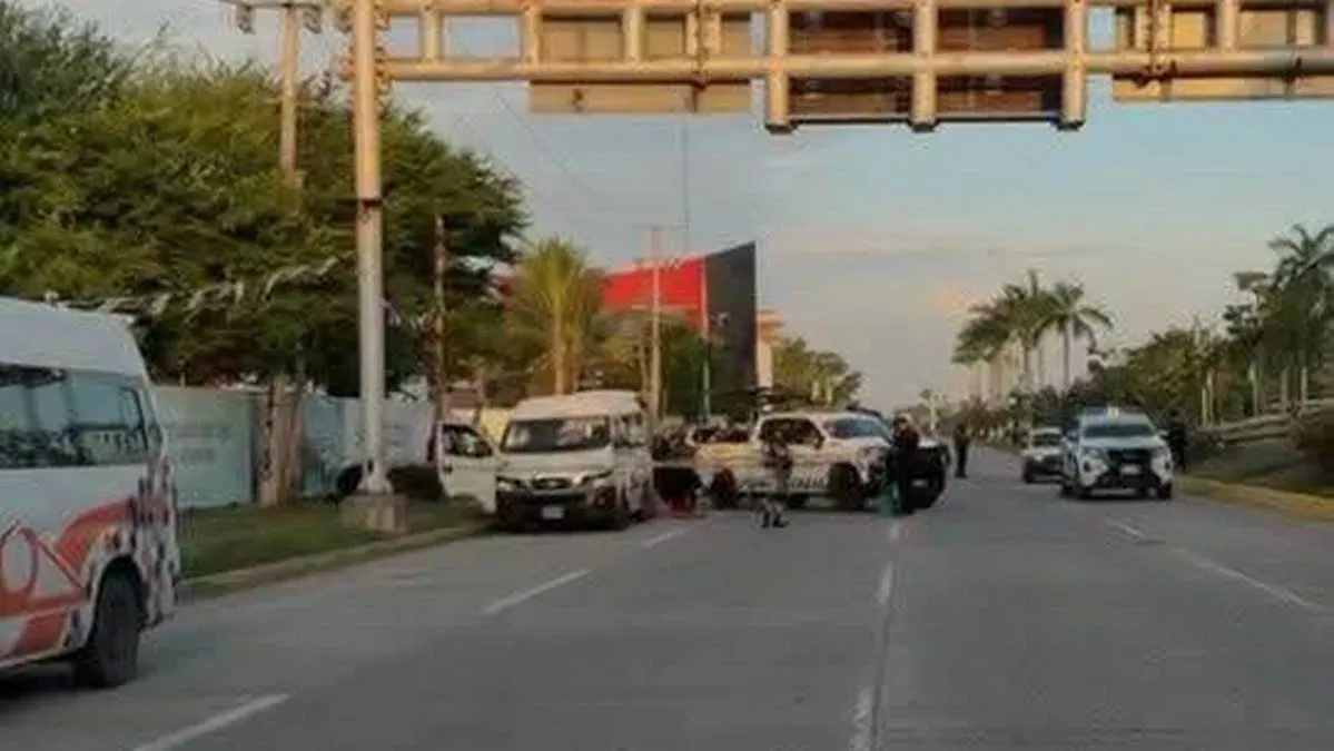 Matan a balazos a chofer de urvan frente al Fórum Diamante de Acapulco