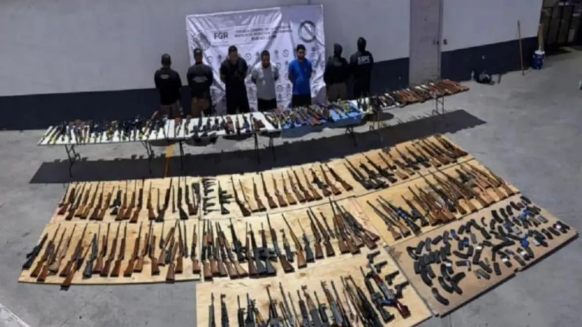 Caen 3 con 210 armas en Sabinas Hidalgo; decomisan arsenal de alto poder procedente de Texas