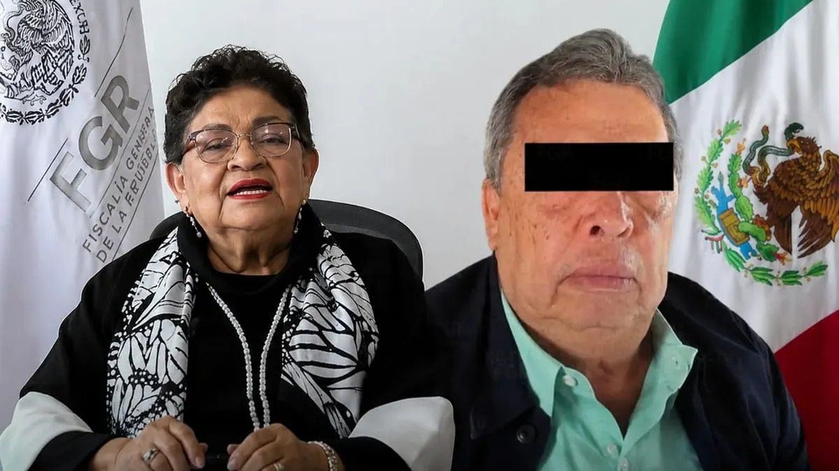 La fiscal general Ernestina Godoy al presentar la acusación contra Ángel Aguirre.