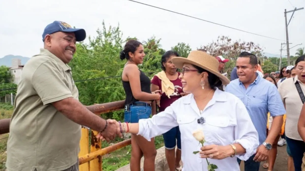 Esthela Damián fortalece defensa de la Soberanía Nacional con recorrido en colonia Nueva Revolución de Acapulco