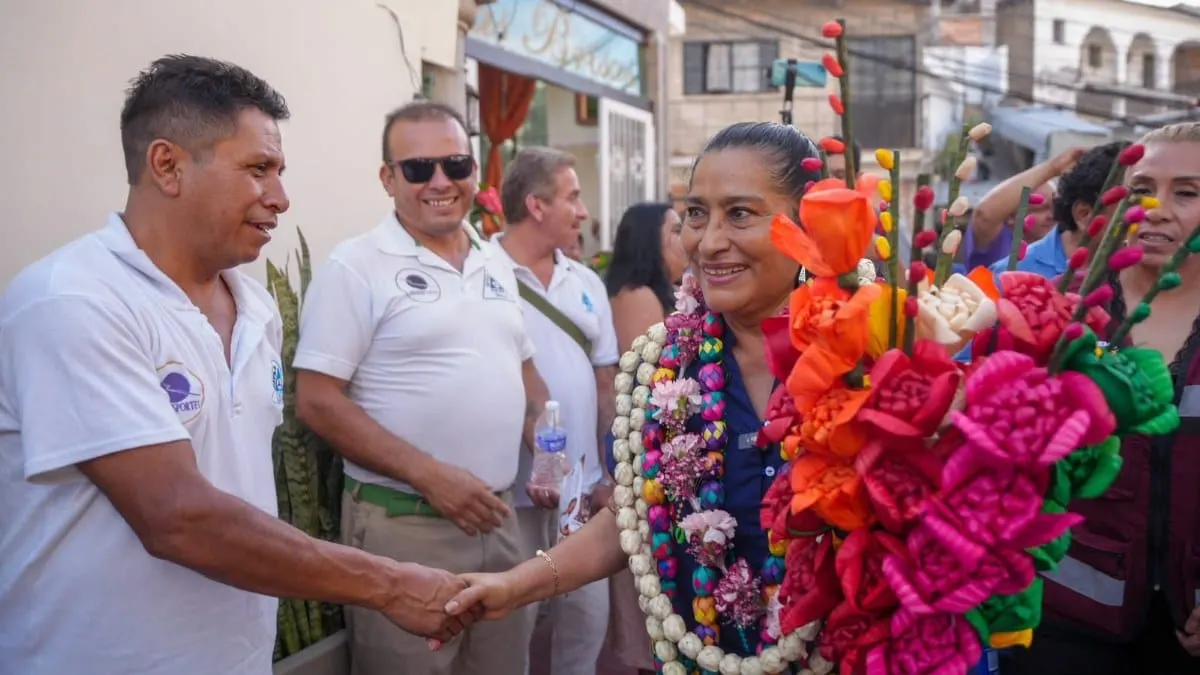 "Lo pude en Acapulco y lo puedo en Guerrero", afirma Abelina López en Taxco ante más de mil asistentes