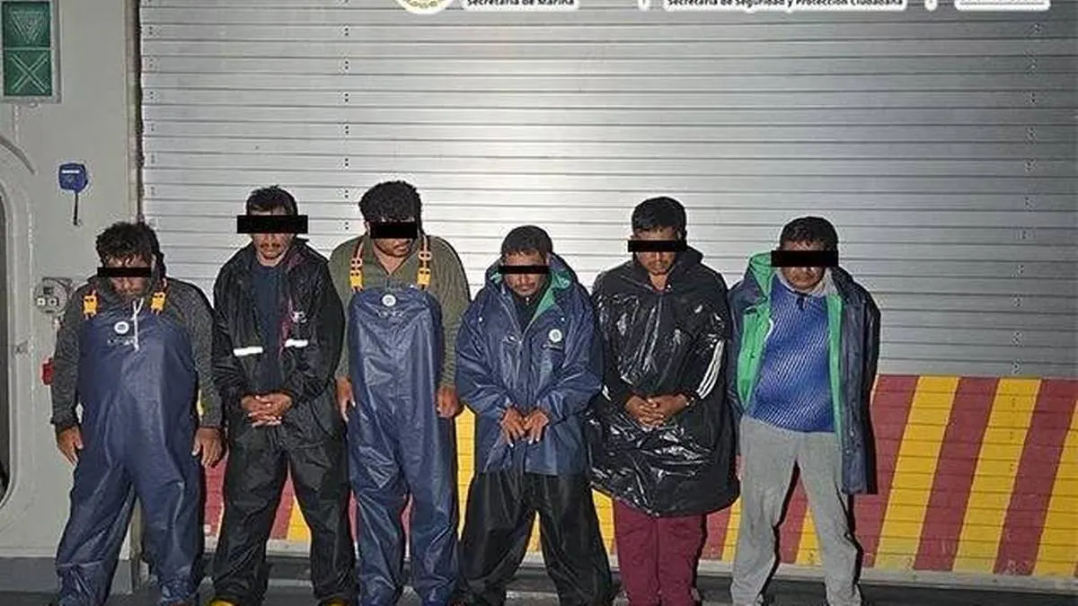 Marina asegura más de una tonelada de cocaína frente a costas de Guerrero
