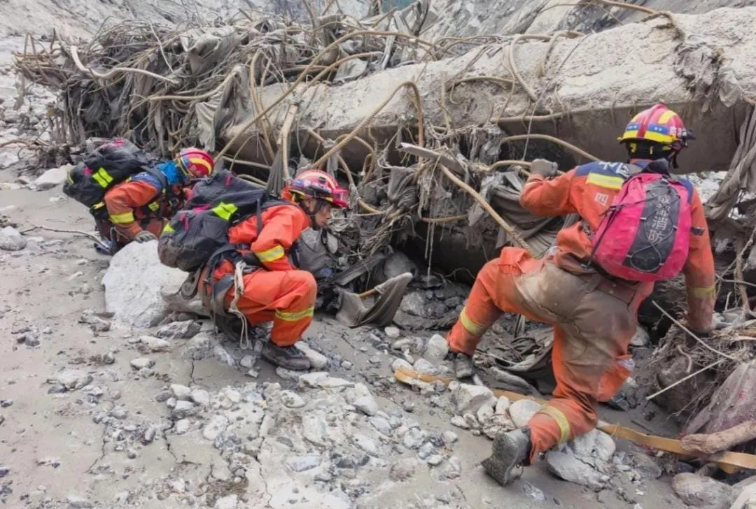 Sube el saldo de fallecidos tras las inundaciones en Nepal; reportan 955 muertos y 4 mil 471 desaparecidos