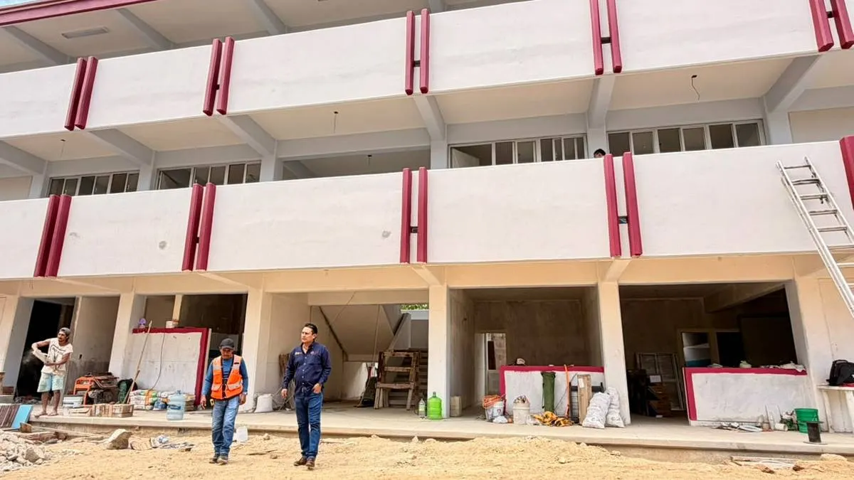 Invierte gobierno de Guerrero más de 418 millones de pesos en escuelas de Acapulco