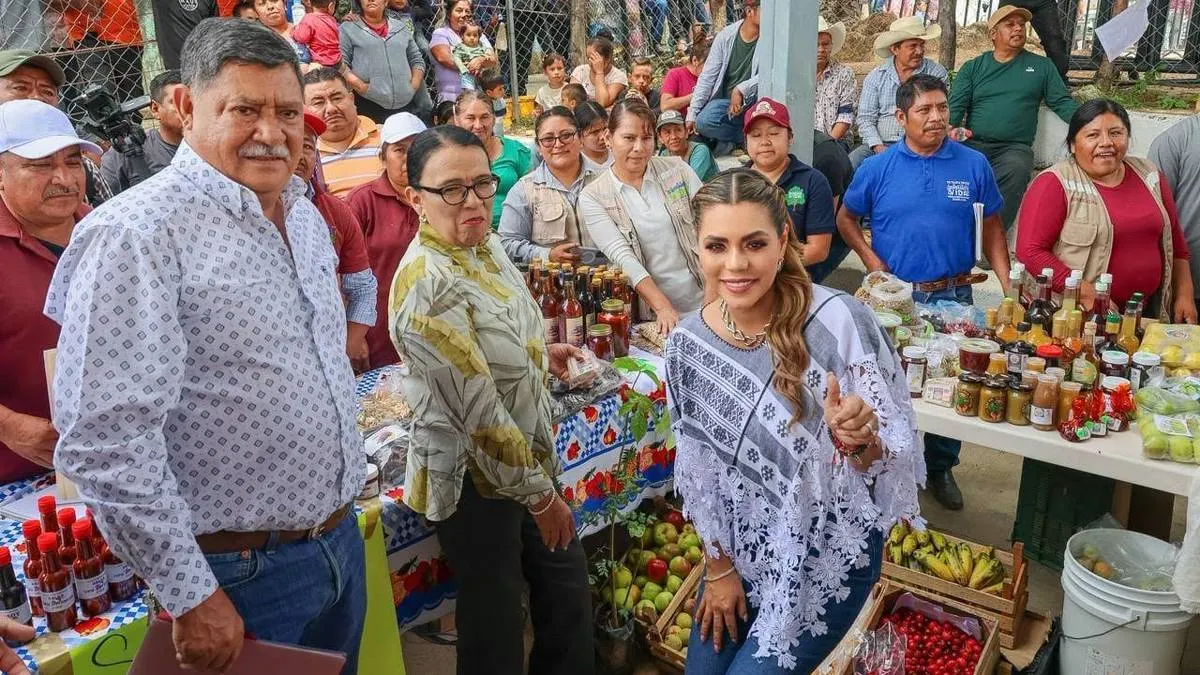 Evelyn Salgado anuncia apoyos alimentarios para 19 comunidades de la Montaña