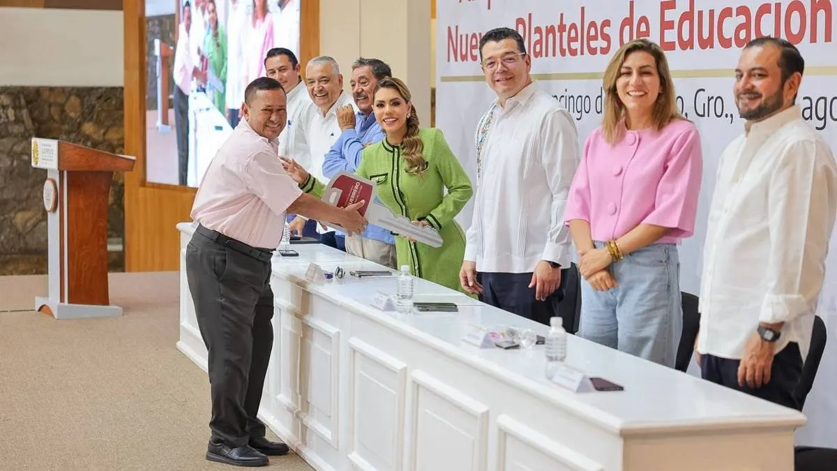 Guerrero abrirá 16 nuevos bachilleratos y ampliará otros 4 con 528 mdp, anuncia Evelyn Salgado