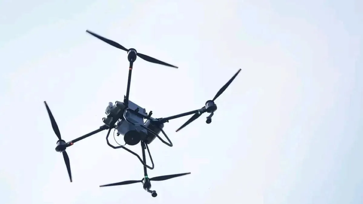 Usa el narco drones para vigilar a agentes de EU en la frontera: Sedena