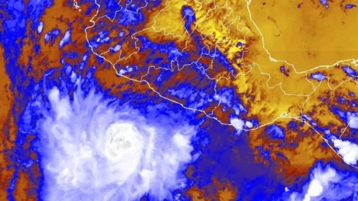 Huracán Polo se fortalece frente a Guerrero; estas son las posibles afectaciones en la costa