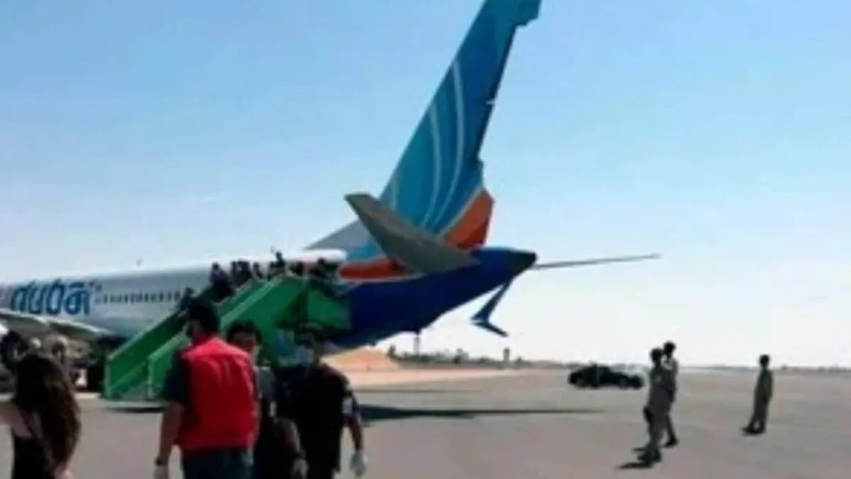 Avión rumbo a Israel se desploma 5 mil metros; presunta pelea entre pilotos obliga a aterrizar de emergencia
