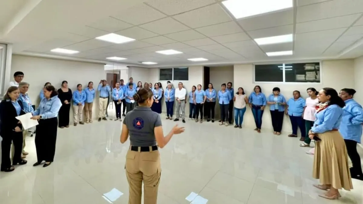 Gobierno de Municipal de Acapulco lleva capacitación sísmica a escuelas e instituciones