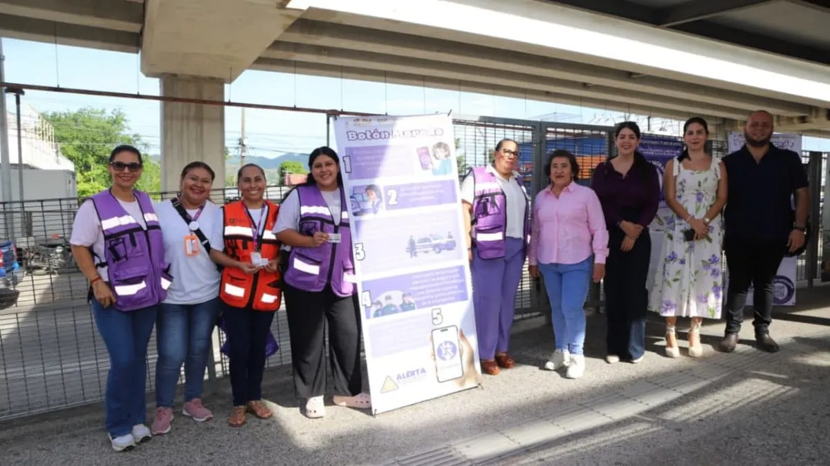 Immujer lleva el Botón Morado al Acabús para reforzar protección a mujeres