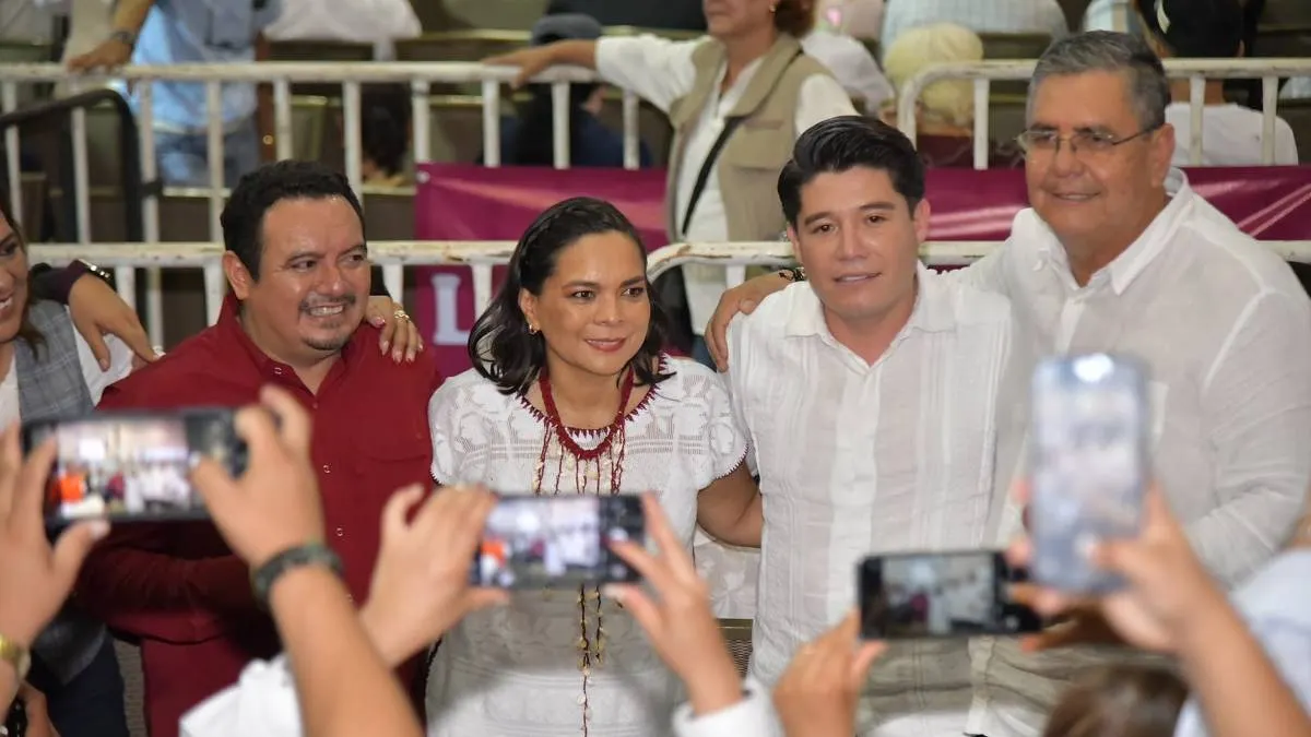 Agradece Beatriz Mojica respaldo de Claudia Sheinbaum; asiste a su informe regional en Acapulco