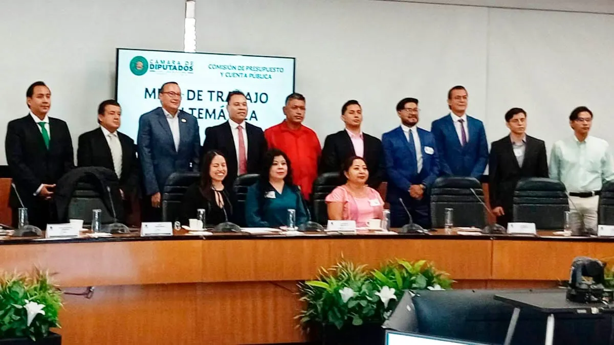 CONATRAM pide más inversión en carreteras y reglas claras para el autotransporte