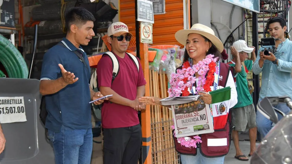 Beatriz Mojica recorre la Colosio casa por casa y llama a mantener la unidad en Morena